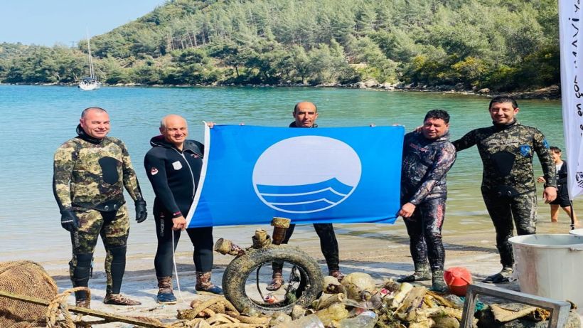 Bodrum’da sahil ve yol kenarları atıktan temizlendi