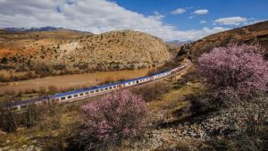 Turistik Tatvan treni, Anadolu yollarında